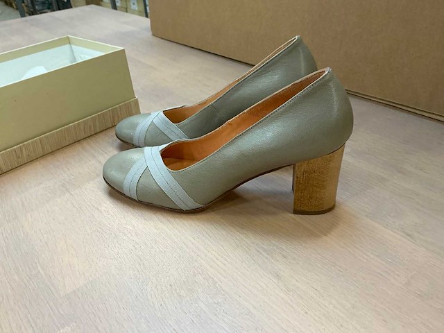 Design damesschoen met hak 40 - afbeelding 3 van  7