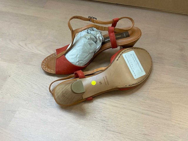 Design damesschoen met hak 40 - afbeelding 6 van  7