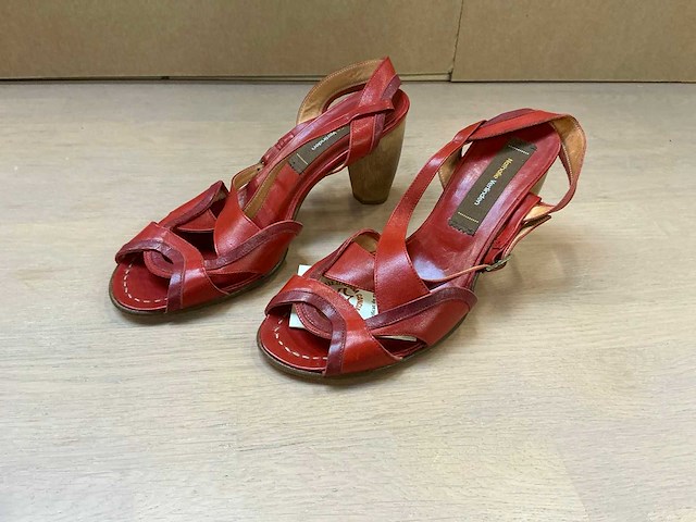 Design damesschoen met hak 40 - afbeelding 1 van  6