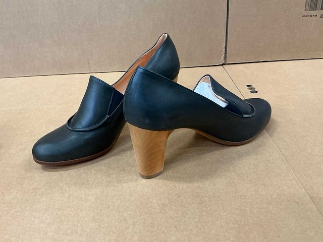 Design damesschoen met hak 40 - afbeelding 4 van  7