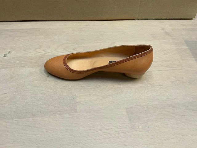 Design damesschoen met hak 40 - afbeelding 3 van  7