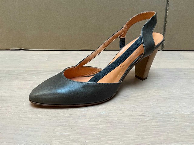 Design damesschoen met hak 41 - afbeelding 1 van  7