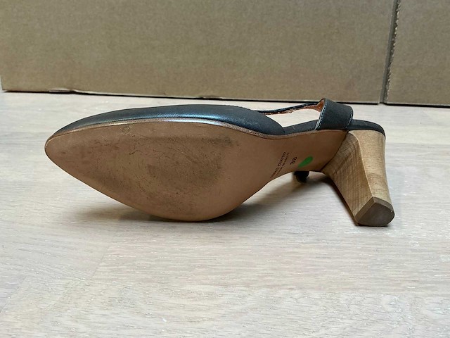 Design damesschoen met hak 41 - afbeelding 5 van  7