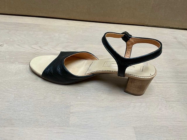 Design damesschoen met hak 41 - afbeelding 3 van  9