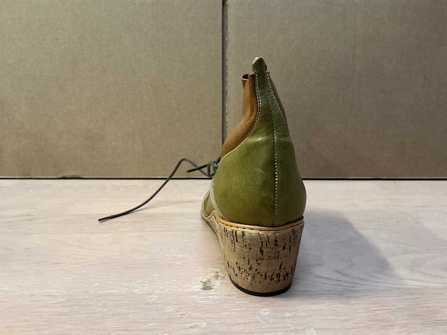 Design damesschoen met sleehak 38 - afbeelding 4 van  7