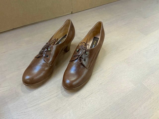 Design damesschoenen met hak 38 - afbeelding 3 van  6