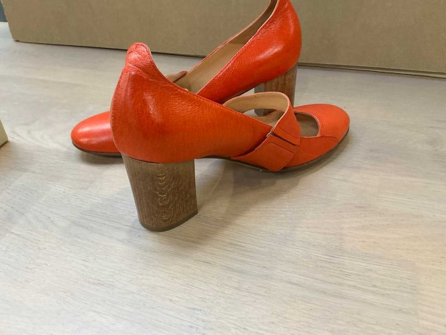 Design damesschoenen met hak 38 - afbeelding 4 van  7