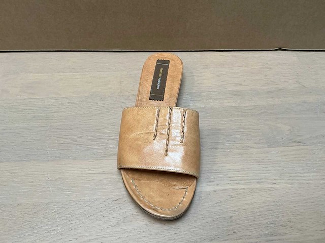 Design damesslipper 38 - afbeelding 3 van  5