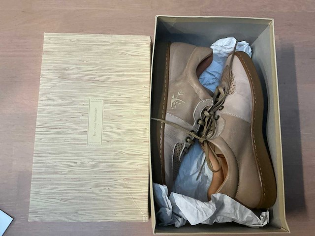 Design damessneaker 36 - afbeelding 5 van  7