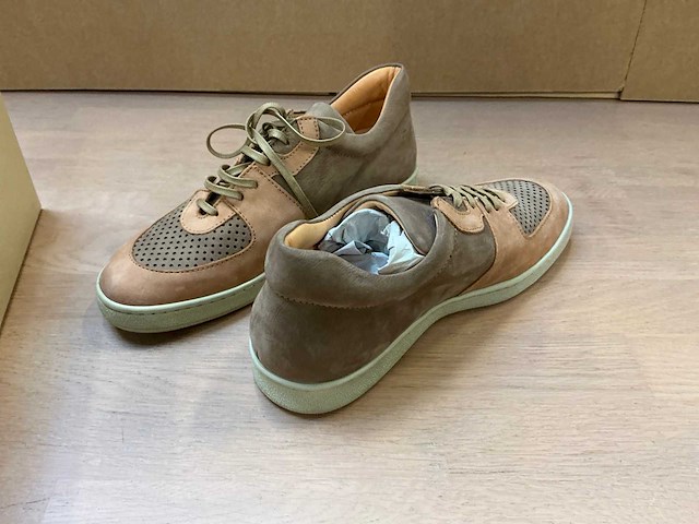 Design damessneaker 36 - afbeelding 5 van  7