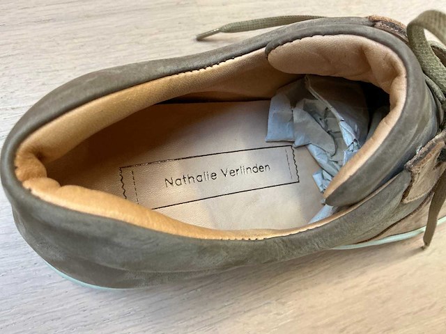 Design damessneaker 36 - afbeelding 6 van  7