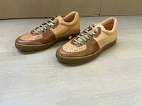 Design damessneaker 36 - afbeelding 1 van  6