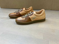 Design damessneaker 36 - afbeelding 3 van  6