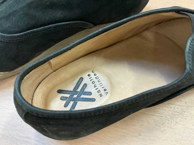 Design damessneaker 37,5 - afbeelding 5 van  7