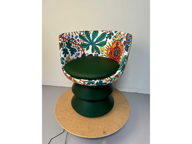 Design fauteuil groen design pu leer showroommodel (1x) - afbeelding 2 van  6