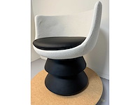 Design fauteuil zwart pu leer showroommodel(1x) - afbeelding 3 van  6