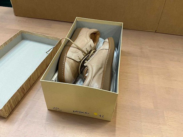 Design herensneakers 42 - afbeelding 8 van  8