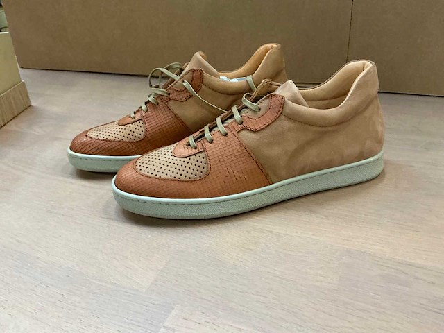 Design herensneakers 42 - afbeelding 3 van  7
