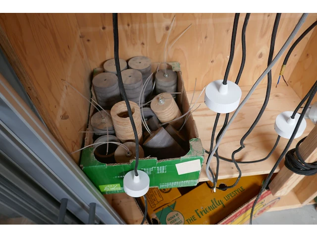 Design houten hanglampen - afbeelding 2 van  11