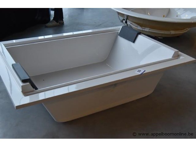 Design inbouwbad 190x140 - afbeelding 1 van  4