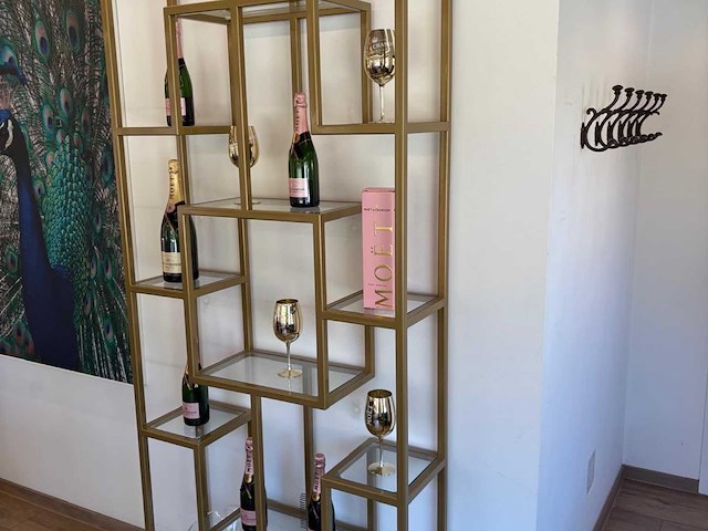 Design metalen etalagekasten/displayrekken met glazen leggers - afbeelding 1 van  3