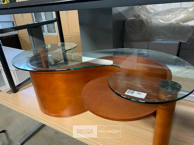 Design salontafeltje met glazen blad - afbeelding 2 van  2