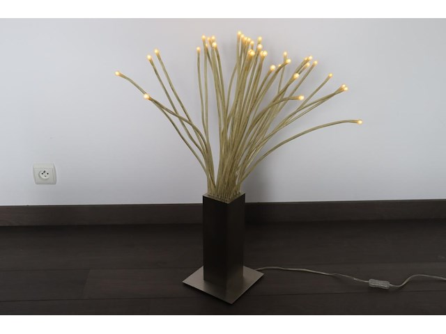 Design tafellamp - afbeelding 1 van  3