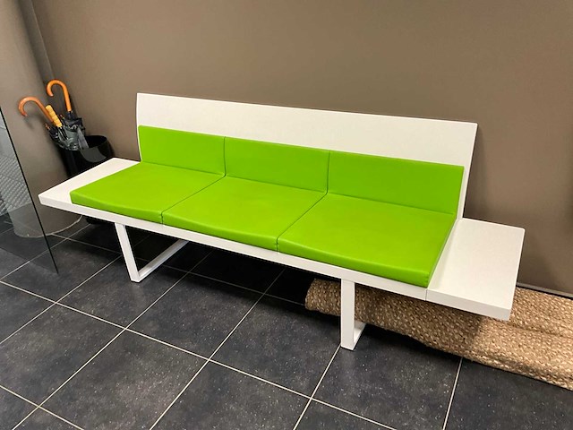 Design wachtkamerbanken (2x) - afbeelding 1 van  6