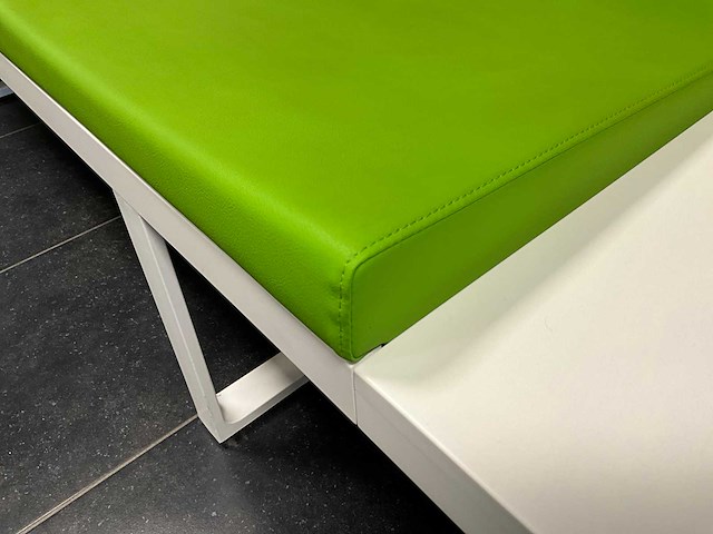 Design wachtkamerbanken (2x) - afbeelding 4 van  6