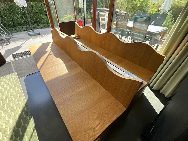 Design zitbank met golvende rugleuning, hout/eiken afwerking - afbeelding 4 van  4