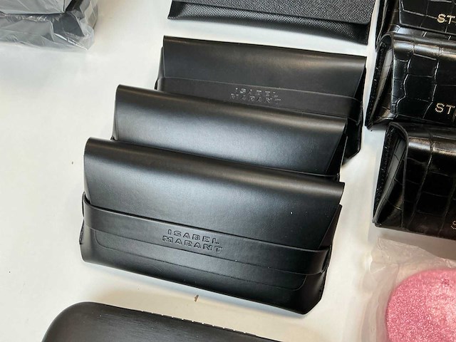 Designer brillendozen & -hoesjes (30x) - afbeelding 13 van  14