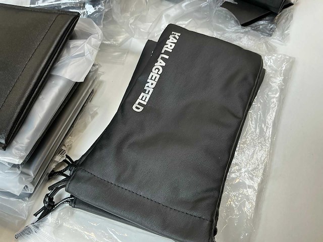 Designer brillendozen & -hoesjes (40x) - afbeelding 7 van  9