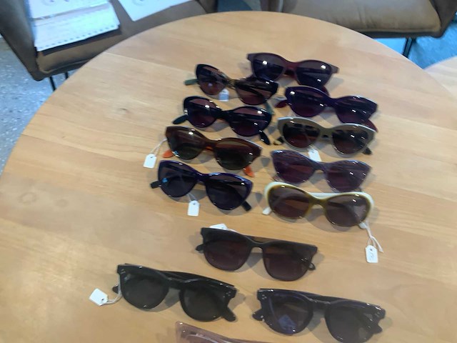 Designer zonnebril (13x) - afbeelding 1 van  11
