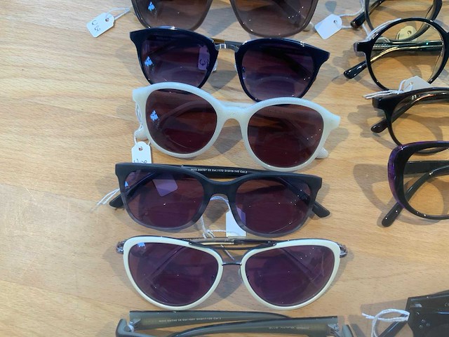 Designer zonnebril (15x) - afbeelding 3 van  9