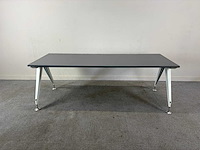 Desk - afbeelding 1 van  6