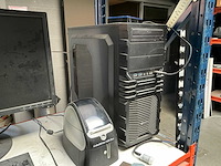 Desktop lg + computerscherm lenovo - afbeelding 2 van  7