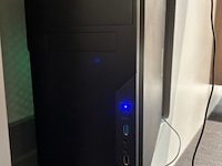 Desktop + monitor en toebehoren - afbeelding 8 van  11