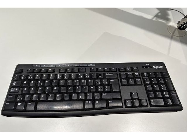 Desktop + monitor en toebehoren - afbeelding 4 van  7