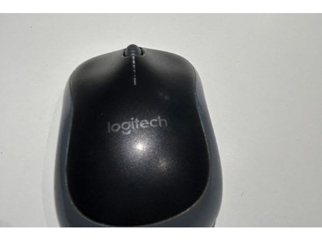 Desktop + monitor en toebehoren - afbeelding 6 van  7