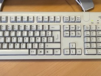 Desktop, monitor, toestenbord en muis - afbeelding 3 van  9