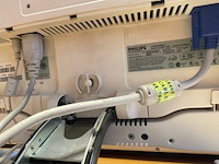 Desktop, monitor, toestenbord en muis - afbeelding 7 van  9