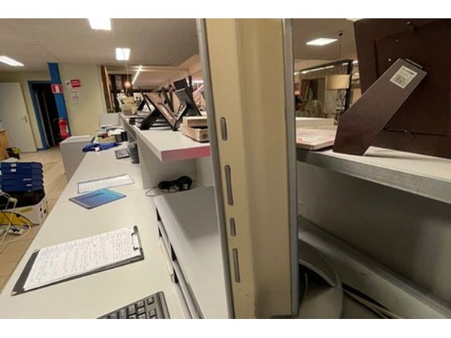 Desktop, monitor, toetsenbord en muis - afbeelding 3 van  9