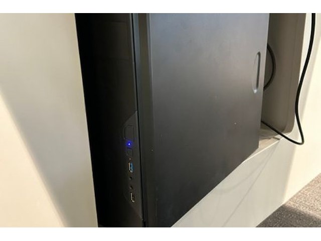 Desktop + scherm, muis en toetsenbord - afbeelding 4 van  5