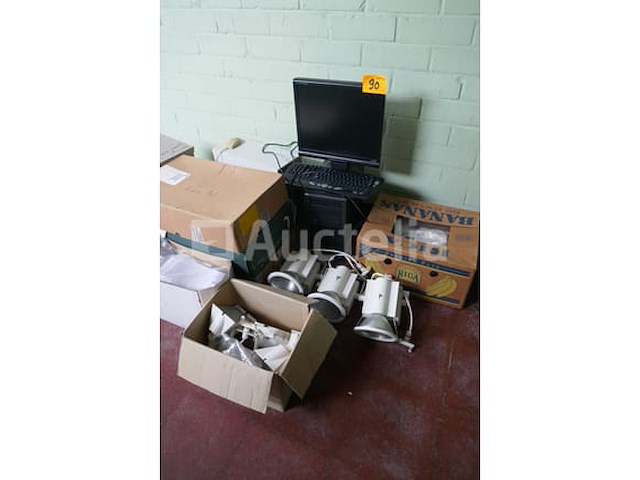 Desktop + spotlichten - afbeelding 5 van  5