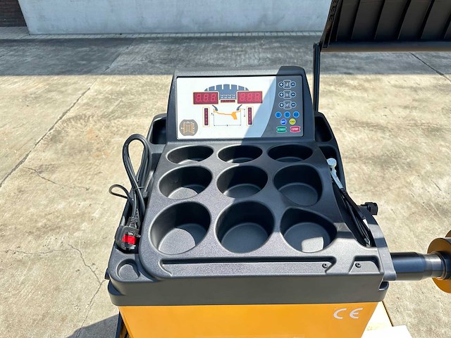 Detroit industries - 2025 - s2023 - banden balanceermachine - afbeelding 5 van  15