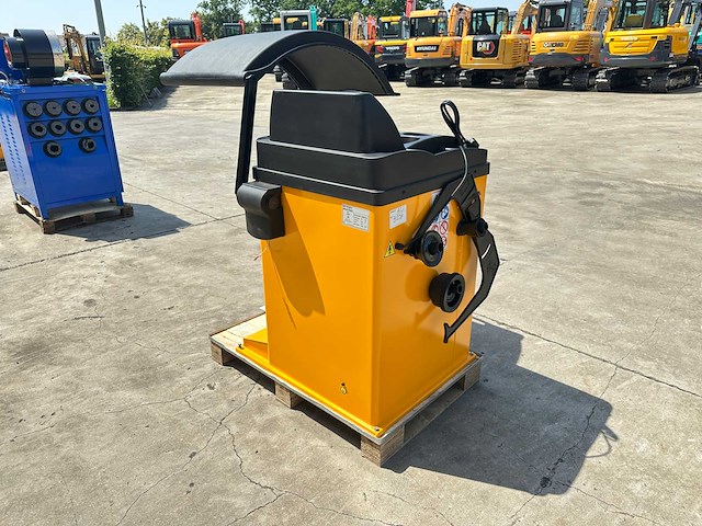 Detroit industries - 2025 - s2023 - banden balanceermachine - afbeelding 10 van  15