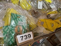Deur stoppers koperen letters scharnieren - afbeelding 8 van  11