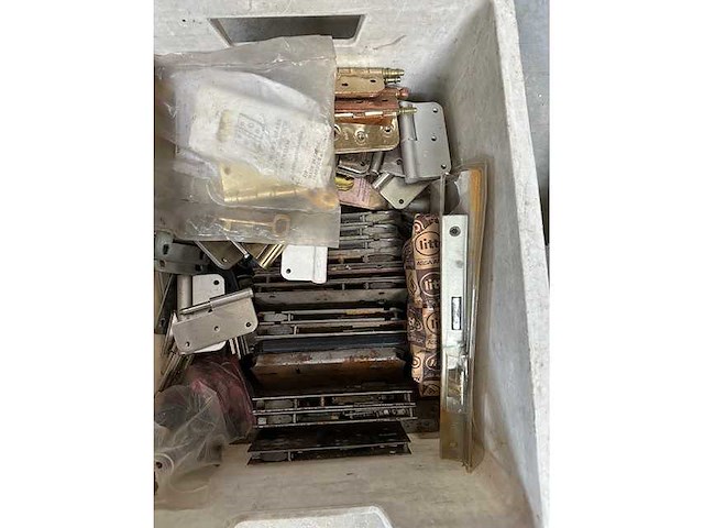 Deurbeslag - window frame & door - afbeelding 1 van  1