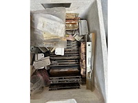 Deurbeslag - window frame & door - afbeelding 1 van  1