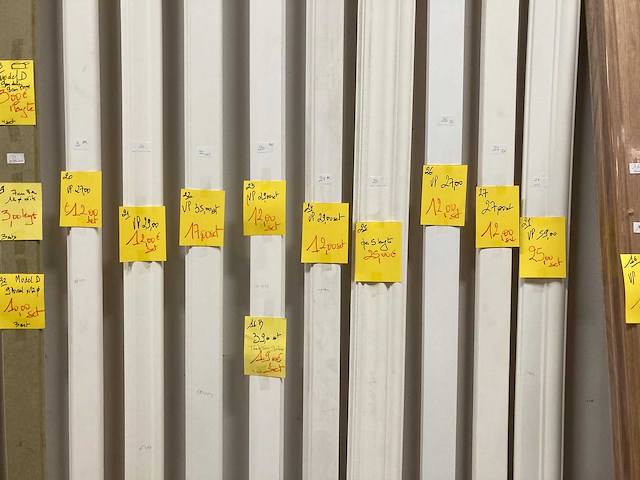 Deurlijsten, plinten en balusters - afbeelding 2 van  13